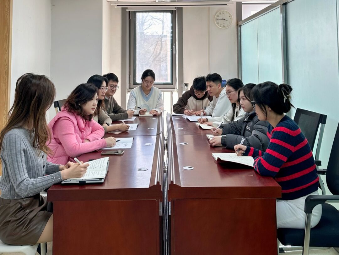 校ku游官网新手怎么玩召开集体会议
