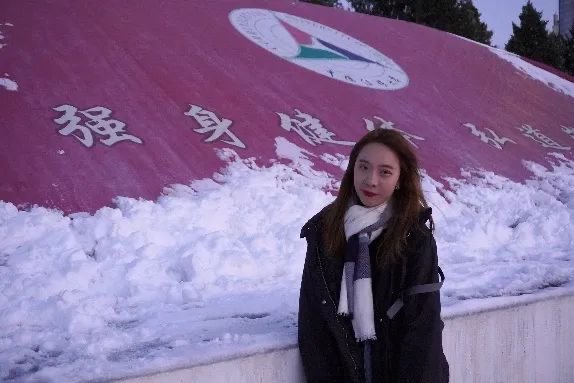 争当先进的良好氛围