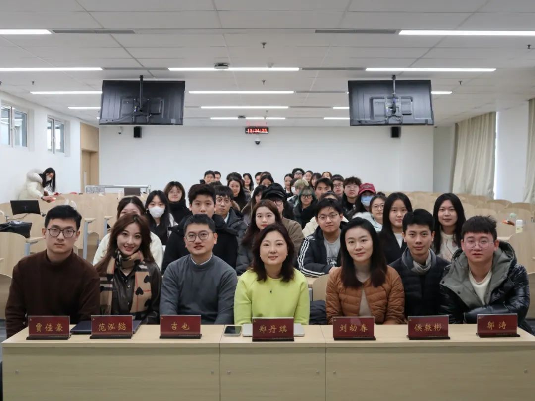 社团部加强了与各社团的交流