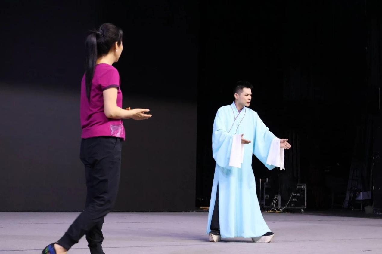引导和帮助青年ku游官网常用功能在社