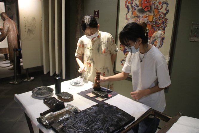 为杨柳青木板年画注入“新鲜血液”