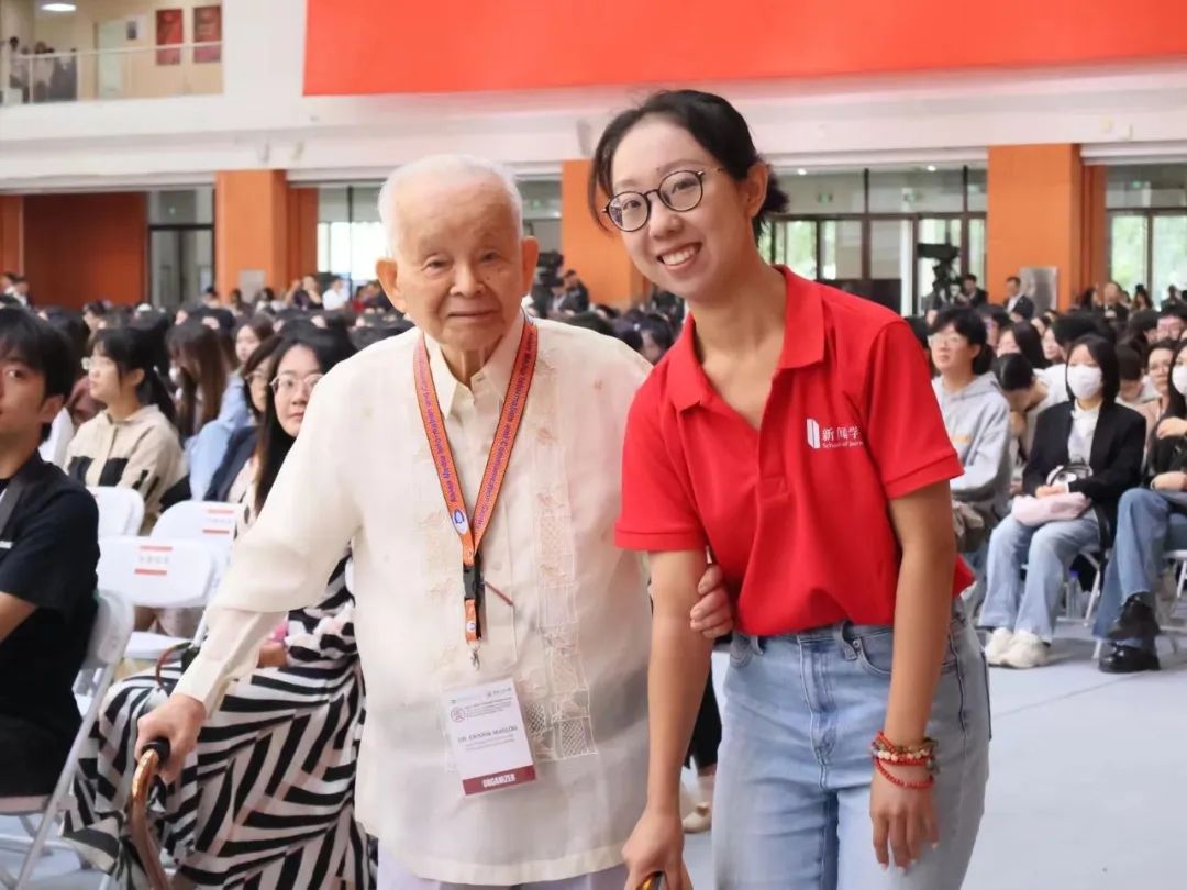 当你久别校园再次重逢时